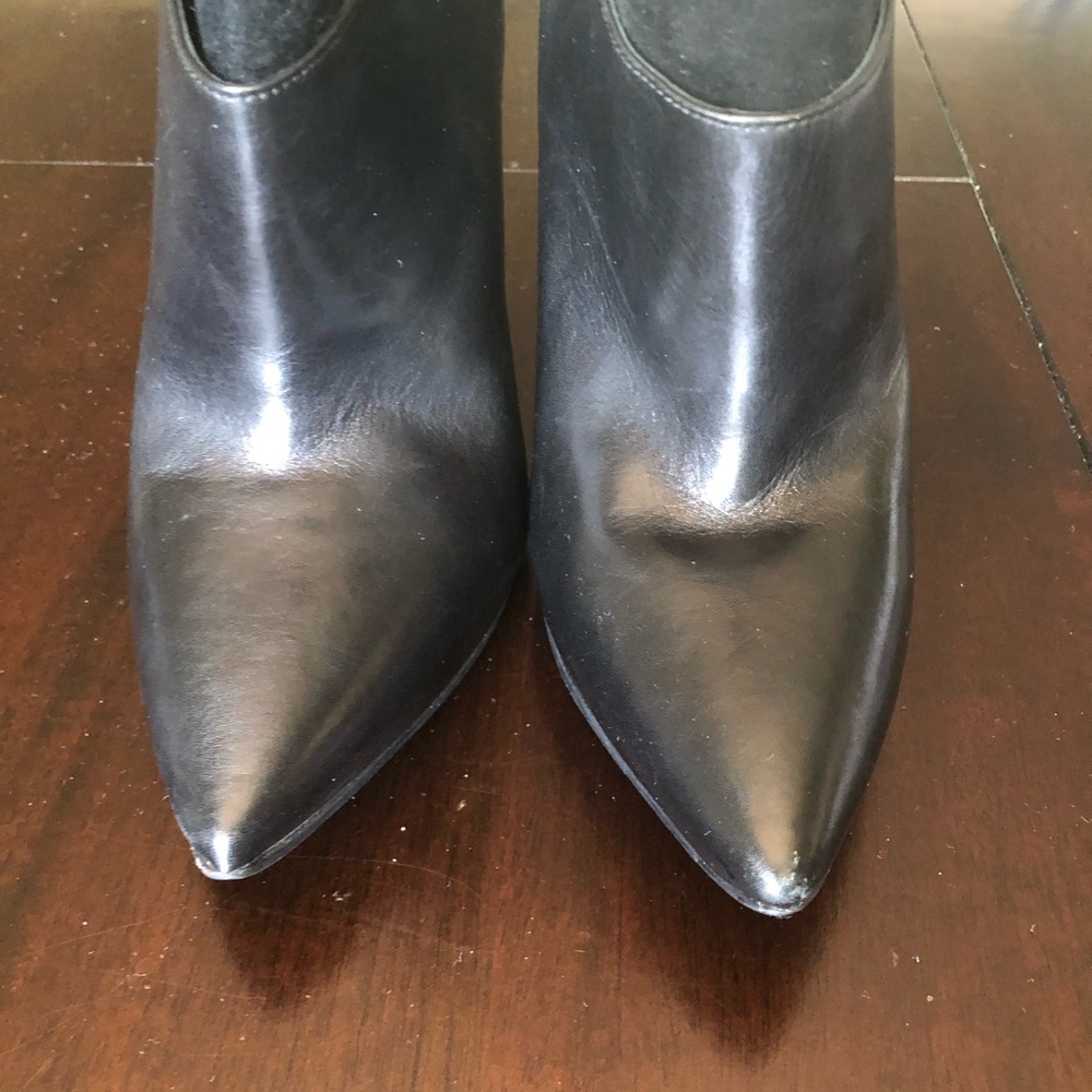 Kenneth Cole Booties 🖤 - Picture 12 of 16